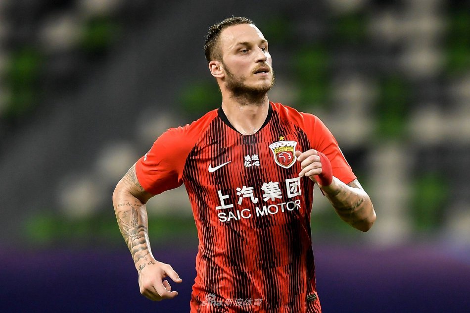 季后赛中凭 季后赛中凭