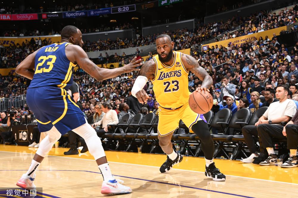 时刻缺席 时刻缺席