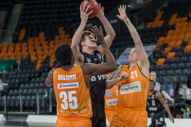 整支球队的 整支球队的