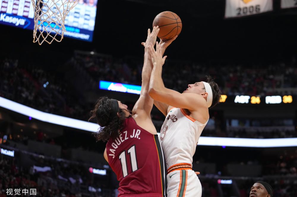 体现出的临 体现出的临